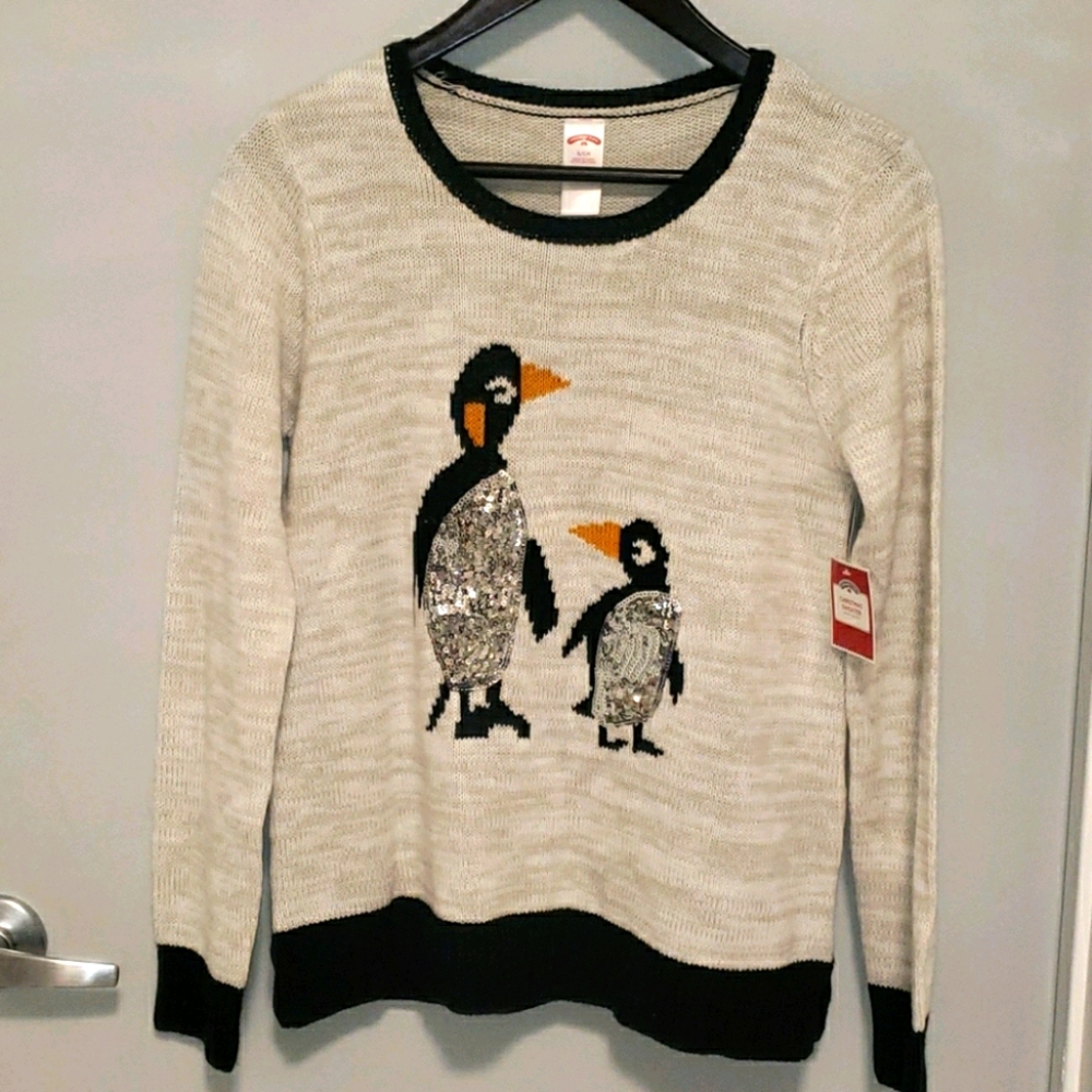 Holiday Christmas sweater w/  Penguins